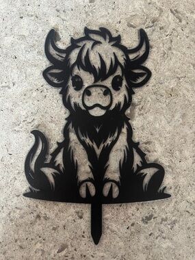 (51) New Highland Cow garden or planter ornament